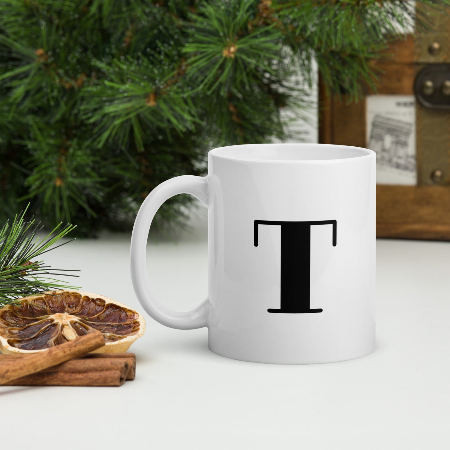 White glossy initial mug T