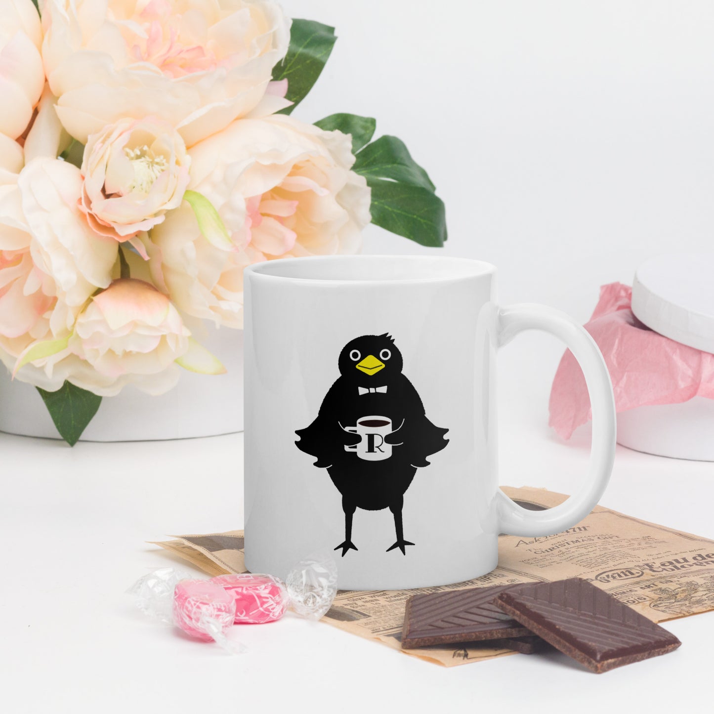 White glossy initial mug Q
