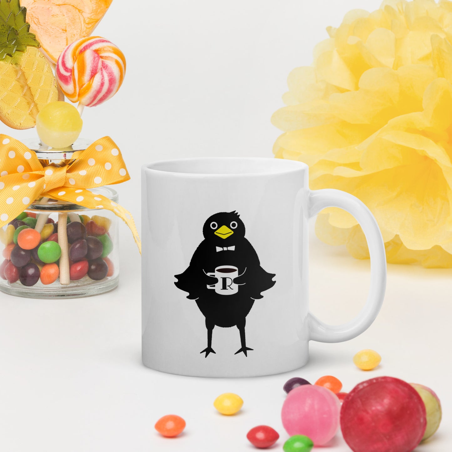 White glossy initial mug V