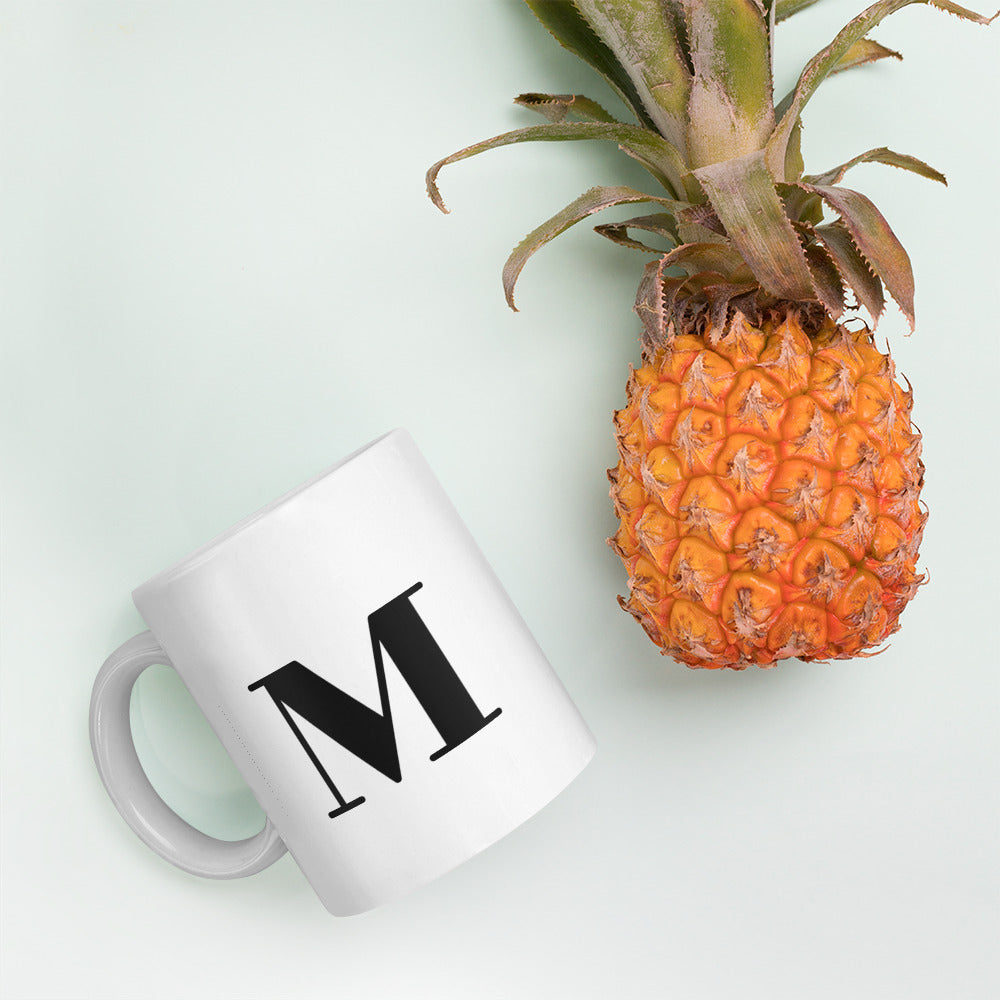 White glossy initial mug M